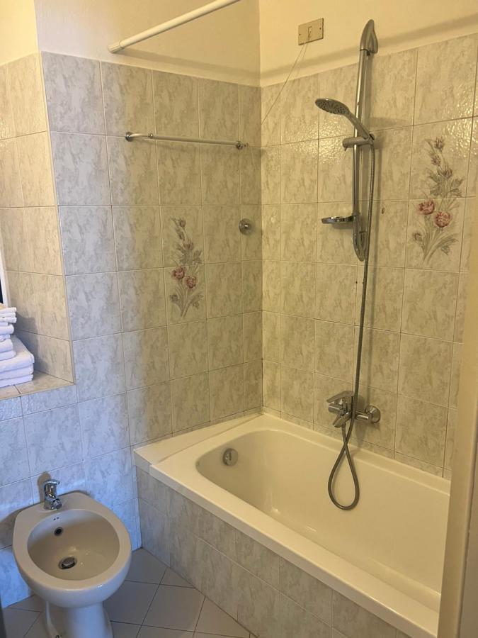 Liberty Lake House Стреза Екстер'єр фото